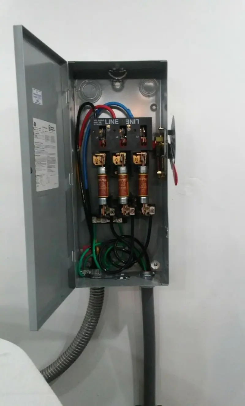Three-phase disconnect switch installed for Electrical Wiring & Rewiring in Centre